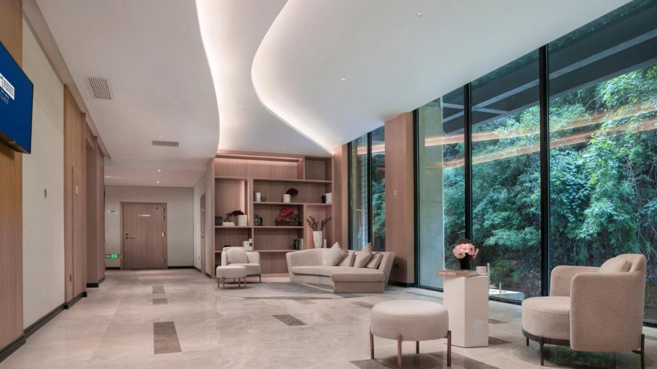 Holiday Inn Express Qiliping By Ihg Emeishan Εξωτερικό φωτογραφία