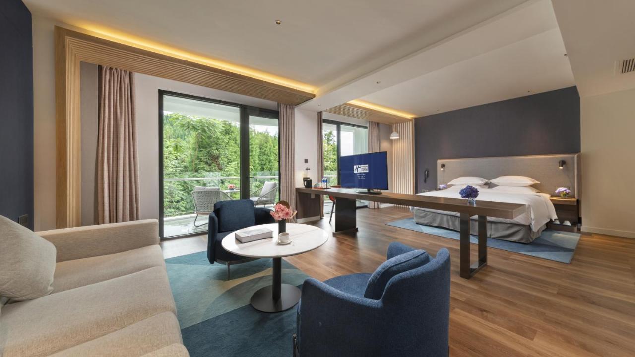 Holiday Inn Express Qiliping By Ihg Emeishan Εξωτερικό φωτογραφία
