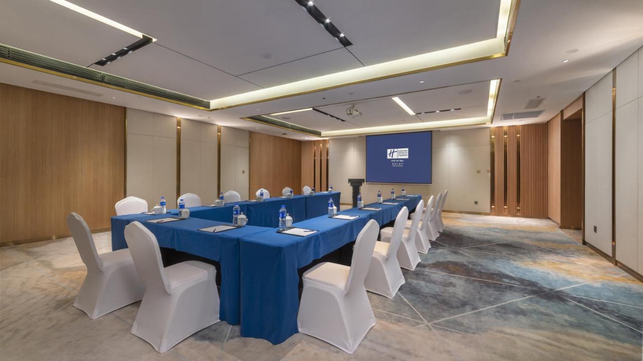 Holiday Inn Express Qiliping By Ihg Emeishan Εξωτερικό φωτογραφία