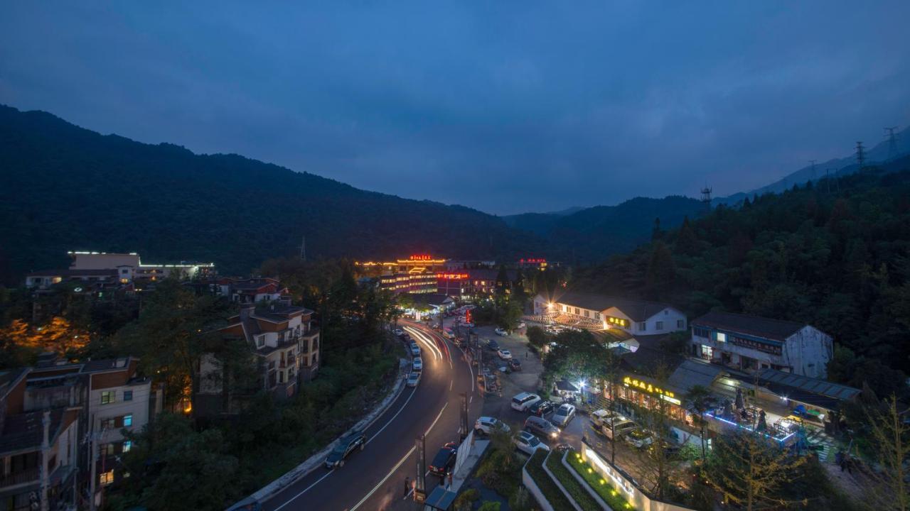 Holiday Inn Express Qiliping By Ihg Emeishan Εξωτερικό φωτογραφία