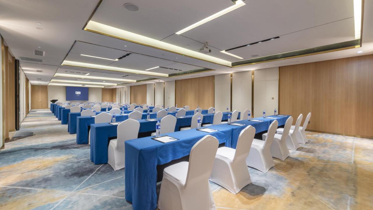 Holiday Inn Express Qiliping By Ihg Emeishan Εξωτερικό φωτογραφία